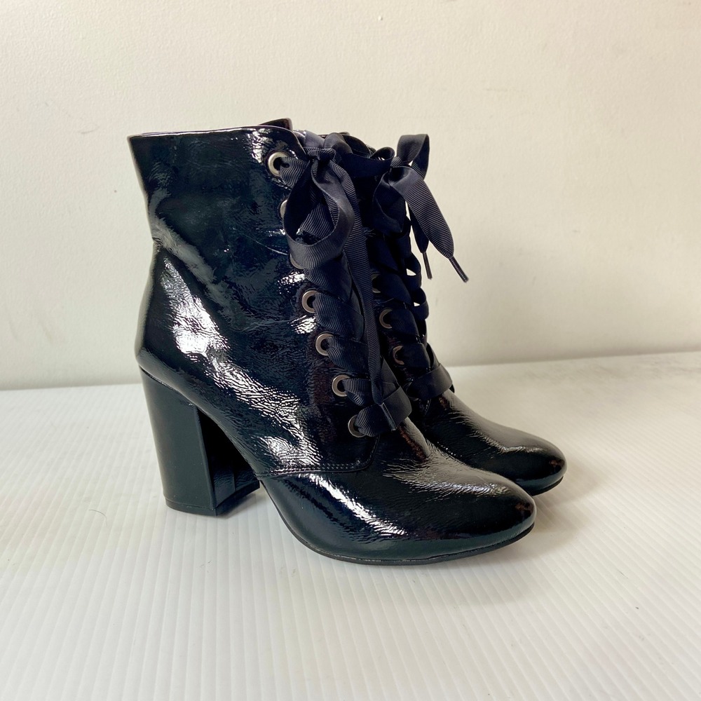 Reaction Kenneth Cole Corrine Black Patent Heeled Lace Up Boots Womens 7.5M